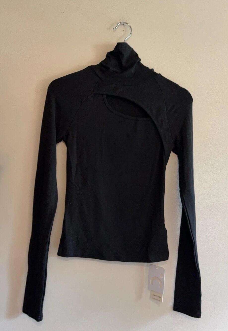 Commense Shirt Womens Medium Black Cutout Turtleneck Long Sleeve Stretch NWT